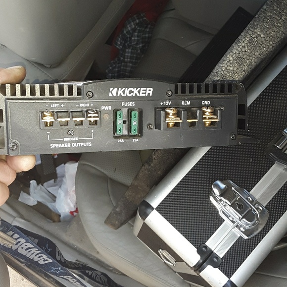 Kicker IX 1302 amp - Picture 2 of 3